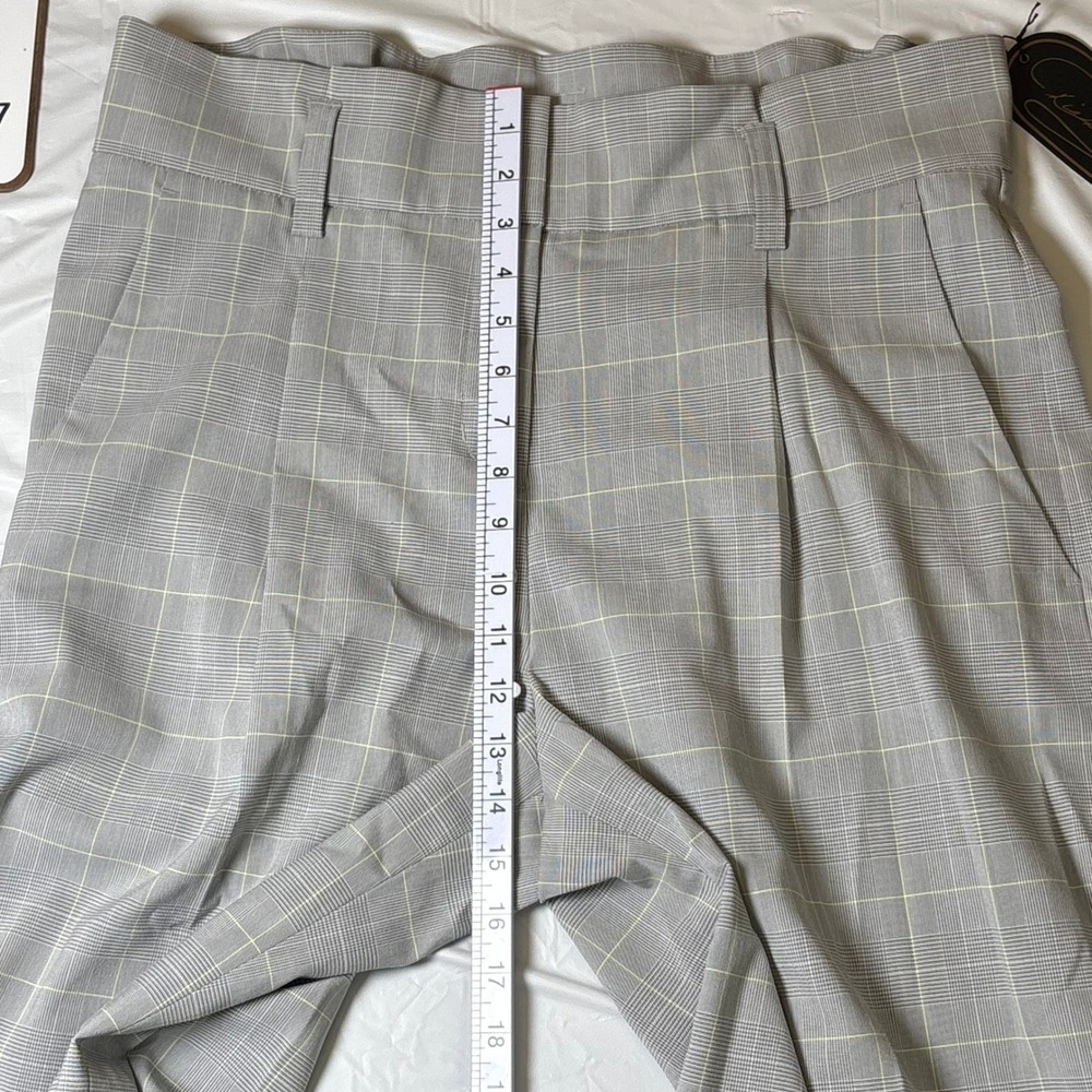 Diane Gilman Grey Plaid Wide Leg Trousers High Rise Pleated Career Pants Size 16 - Picture 3 of 10